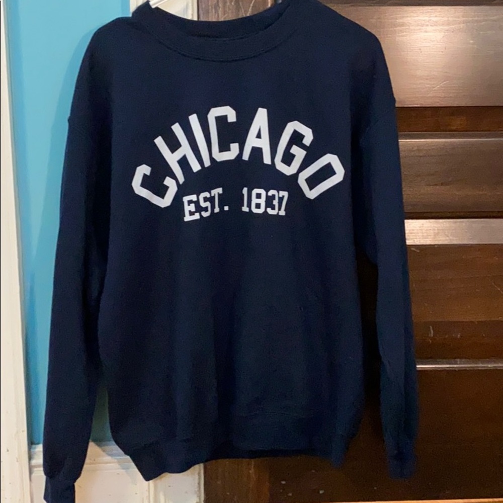 Size medium navy Chicago pullover